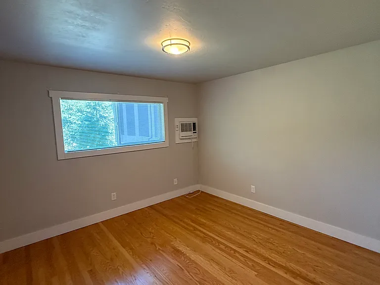 101 Lafayette Cir #17 — Photo 5
