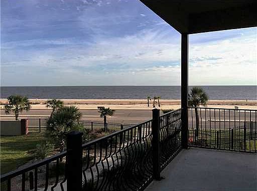1st image of 1453 E Beach Blvd