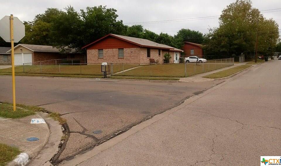 2nd image of 1207 Arkansas Ave