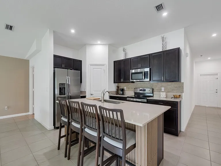 4242 Thurso Way — Photo 14
