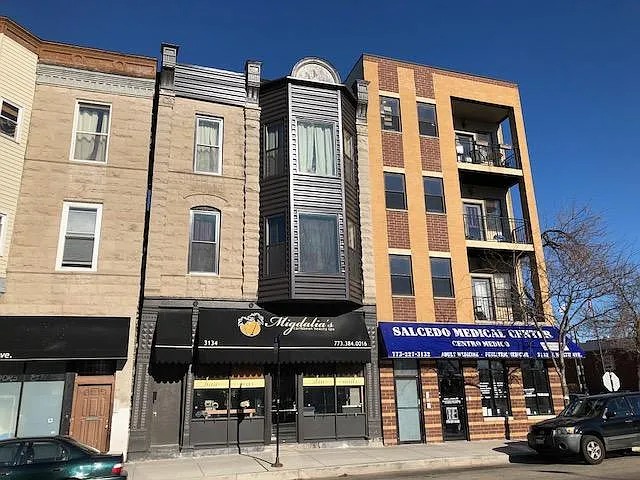 Building Photo - 3134 W North Ave #2R