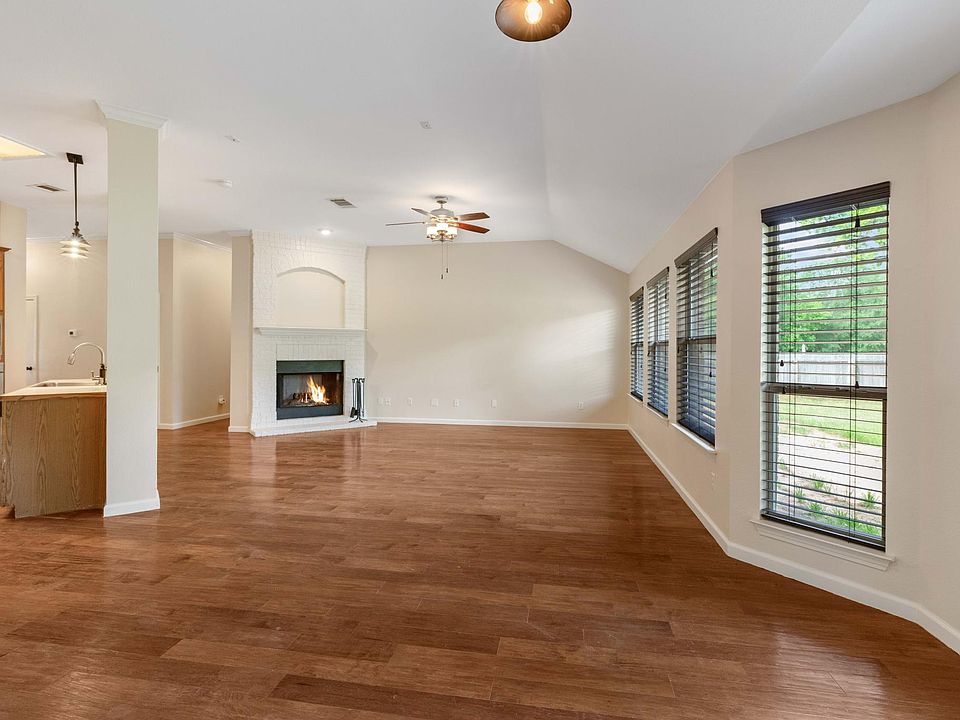1st image of 176 Billingsley Hts