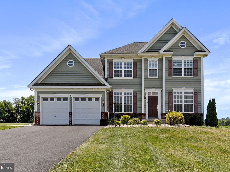 1st image of 378 Hallmark Dr