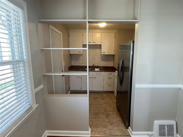 263 E Beechwold Blvd — Photo 4
