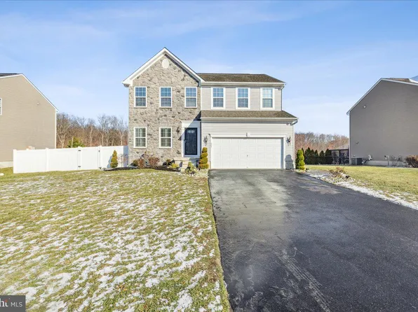 815 Kristin Ln, Williamstown, NJ 08094