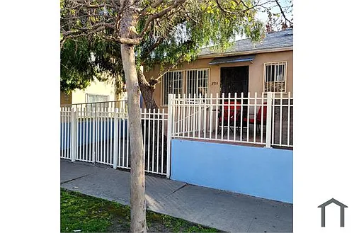 3914 Montclair St Photo 1