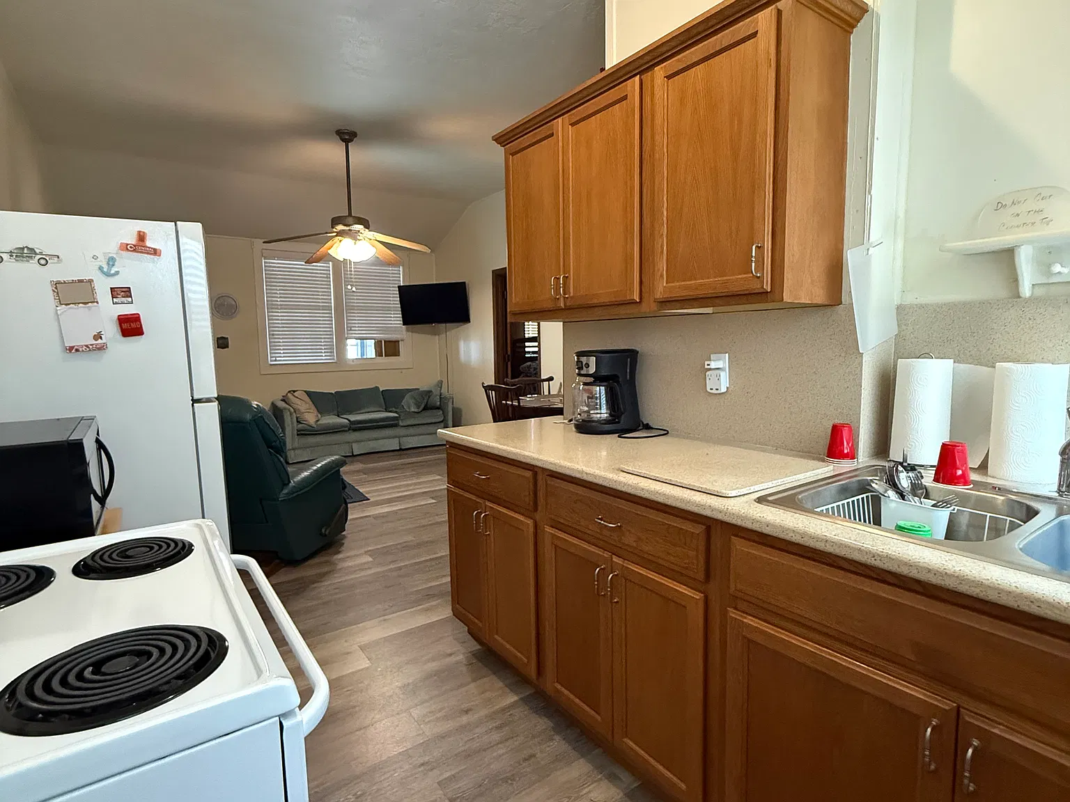 2 bed, 700 sqft, $2,000 — Photo 2