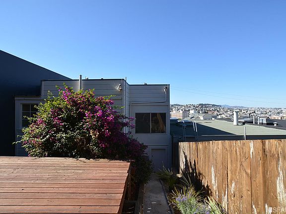 3rd image of 17 Elsie St