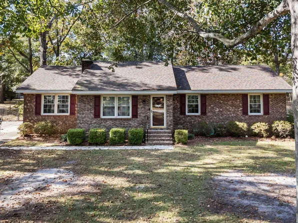 1411 Oxford Lane, New Bern, NC 28562