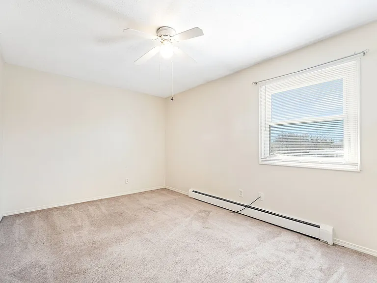 4 Larry Court — Photo 8
