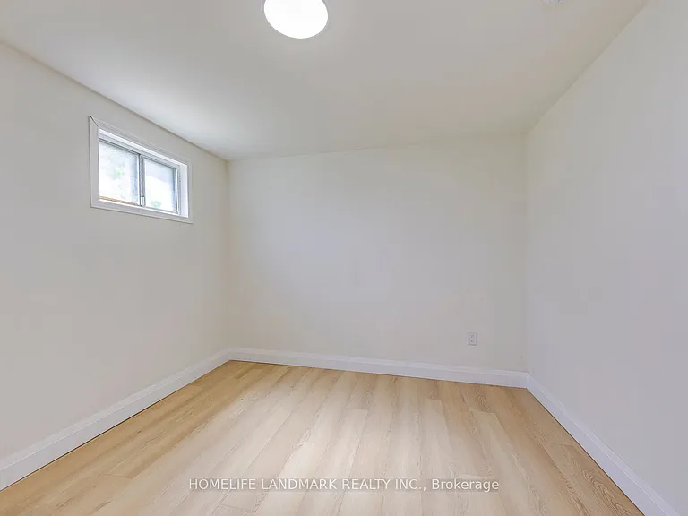 451 Sandmere Pl — Photo 39