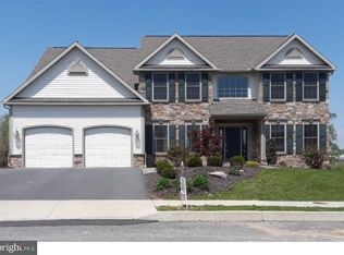 129 Stella Dr, Sinking Spring, PA 19608