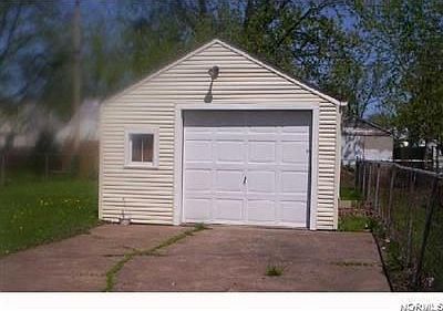 4th image of 3219 Lincoln St