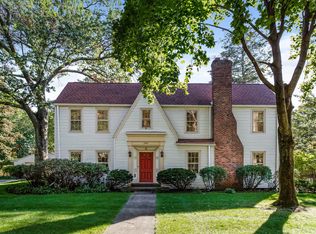 289 Converse St, Longmeadow, MA 01106