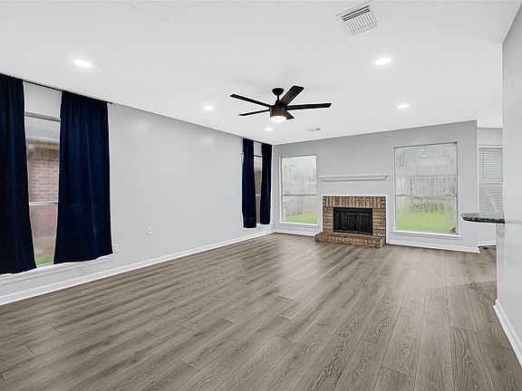 5th image of 15019 Dunster Ln