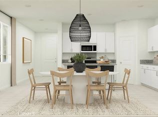 17596 Crabtree Mdws, Hesperia, CA 92345