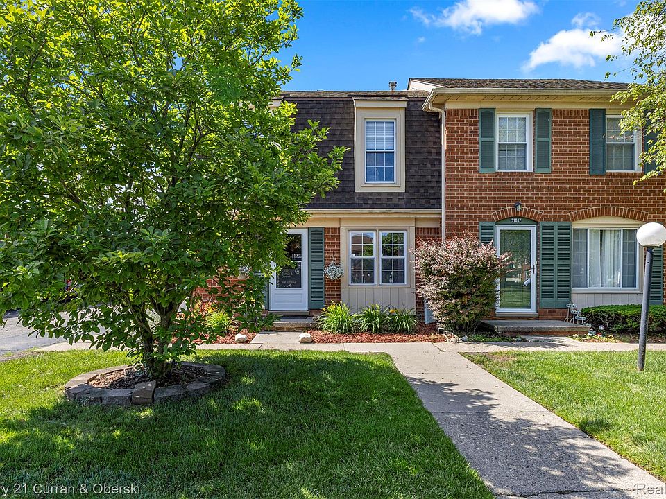 1st image of 31083 Hoover Rd #12