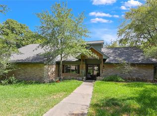 3021 Hummingbird Cir, Bryan, TX 77807