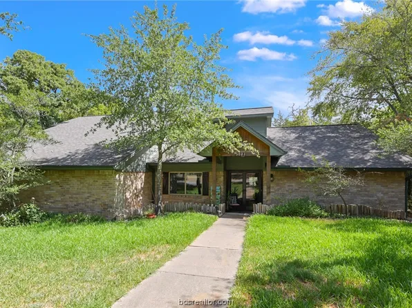 3021 Hummingbird Cir, Bryan, TX 77807