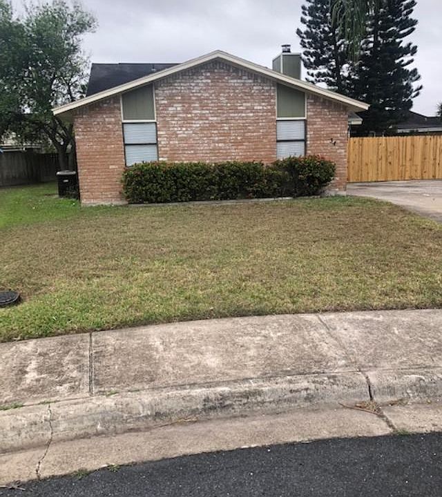 1st image of 34 Salisbury Ct