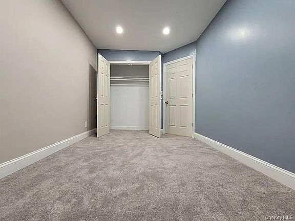 3rd image of 17817 107th Avenue