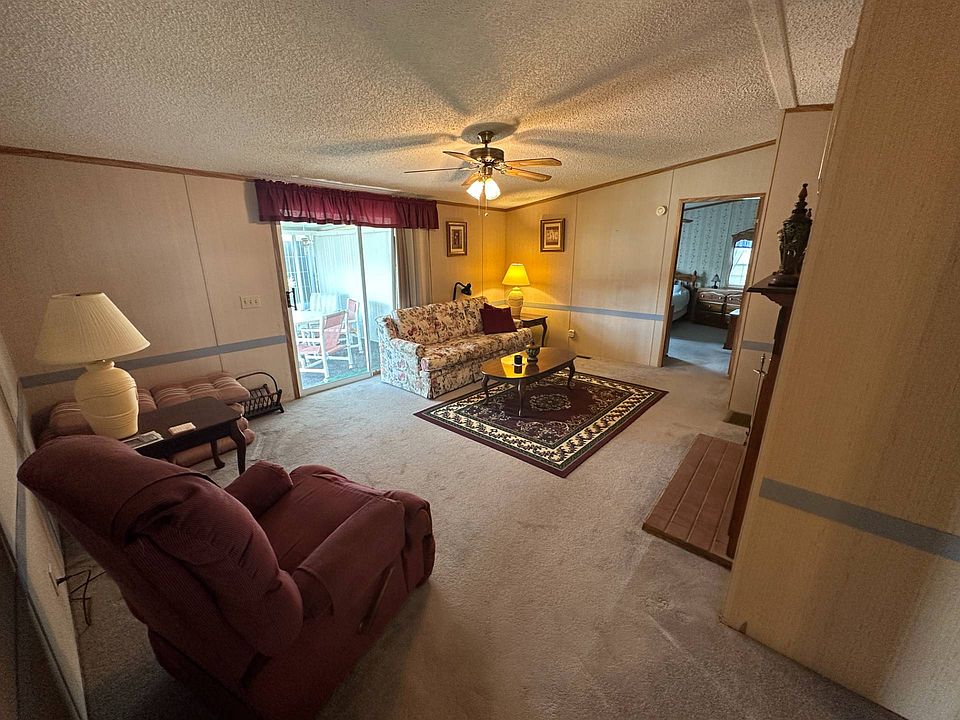 403 Carnation Dr, Fruitland Park, FL 34731 MLS 11199979 Zillow