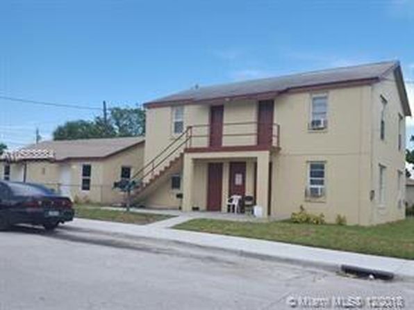 900 Avenue H UNIT 4
