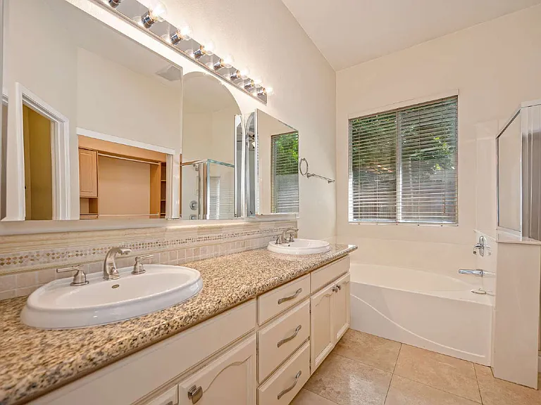 1690 Gill Dr — Photo 29