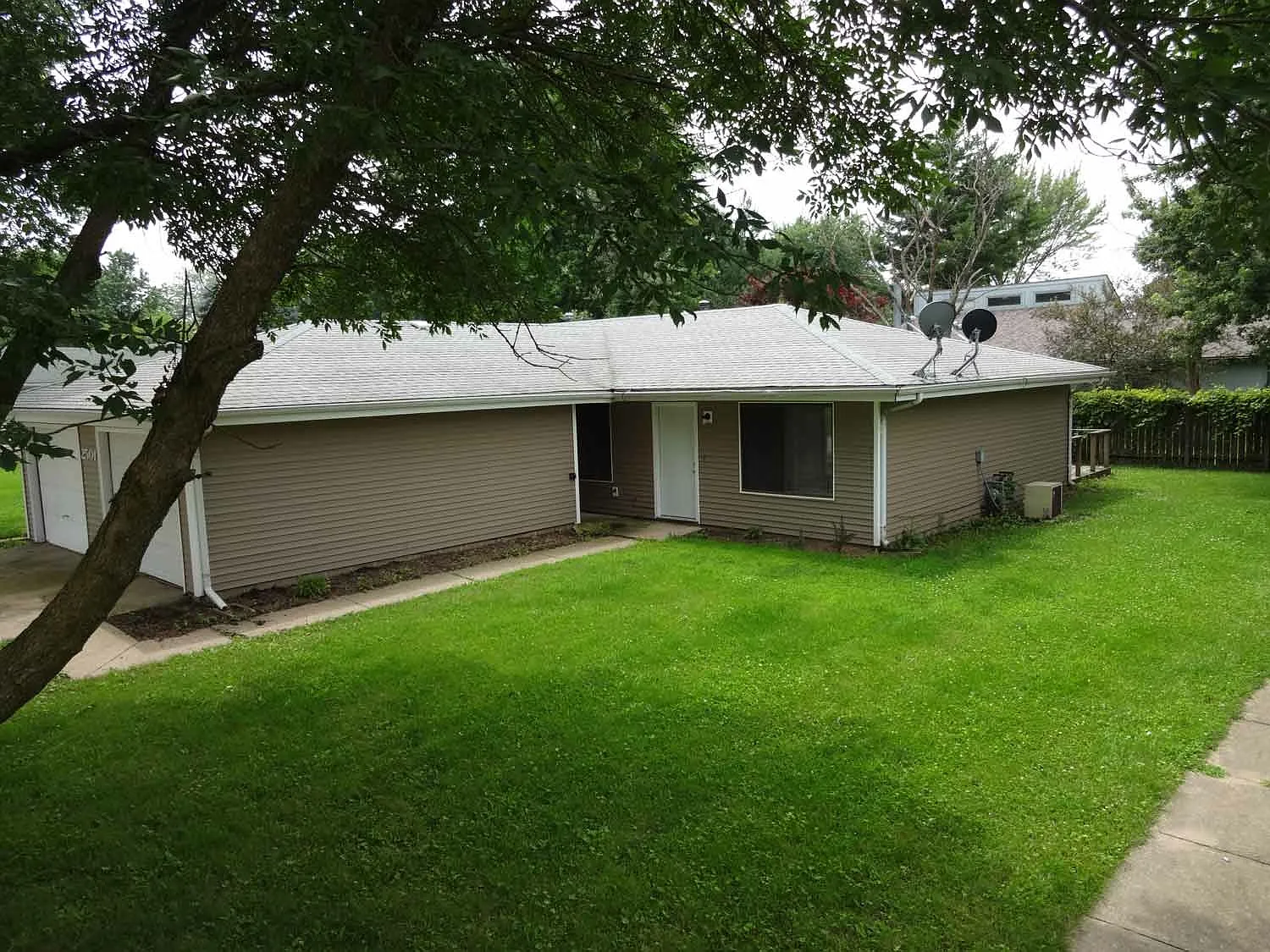 2501 Leeper Dr photo 1