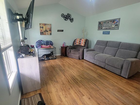 2nd image of 104 Willowbend Drive