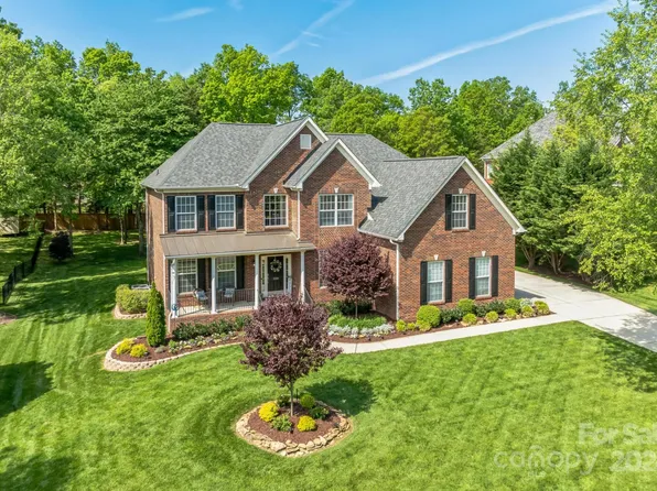 1234 Dobson Dr, Waxhaw, NC 28173
