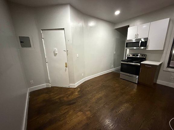 2nd image of 523 W 156th St APT 2B