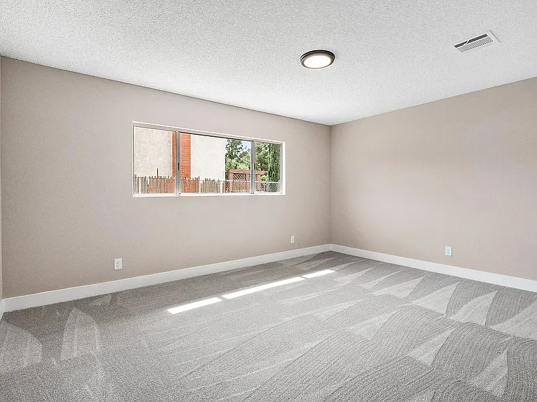 4749 W Avenue K12 — Photo 19