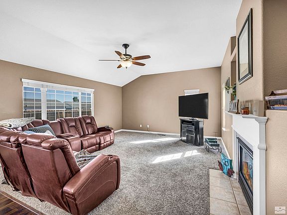 3rd image of 2284 Rockin Robin Dr