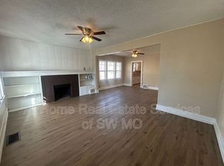 1040 S Ferguson Ave, Springfield, MO 65807