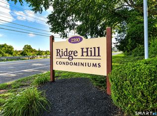 2390 State St APT 7I, Hamden, CT 06517