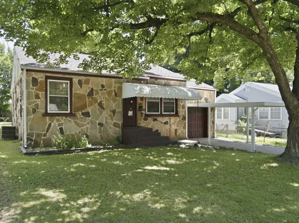 1058 S Thelma Avenue, Springfield, MO 65807