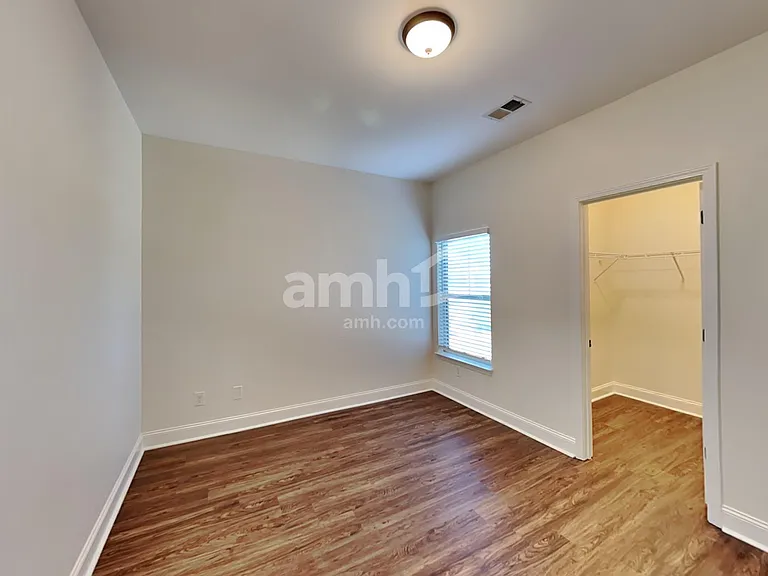 5015 Rialto Way — Photo 18