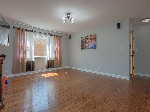5th image of 4943 N Kimball Ave #2
