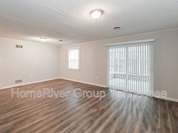 4th image of 3269 Chancellor St
