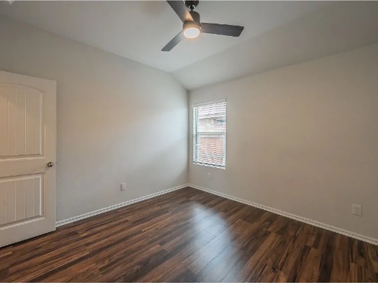7325 Wavecrest Way — Photo 27