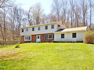 347 W Shore Dr, Carmel, NY 10512