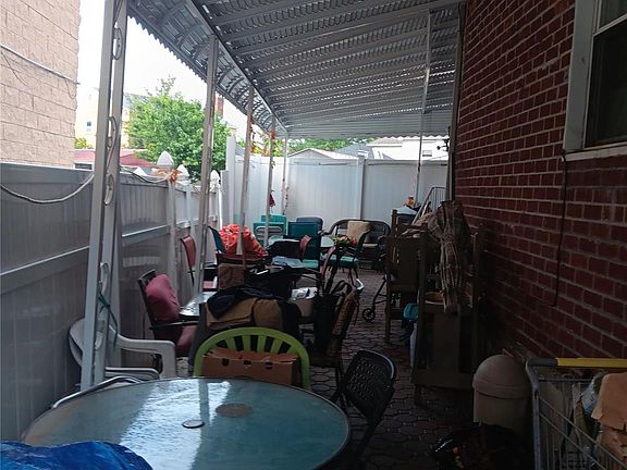 3rd image of 197-31 Carpenter Avenue