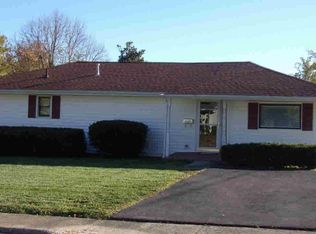 105 W Robinson St, Harrisburg, IL 62946