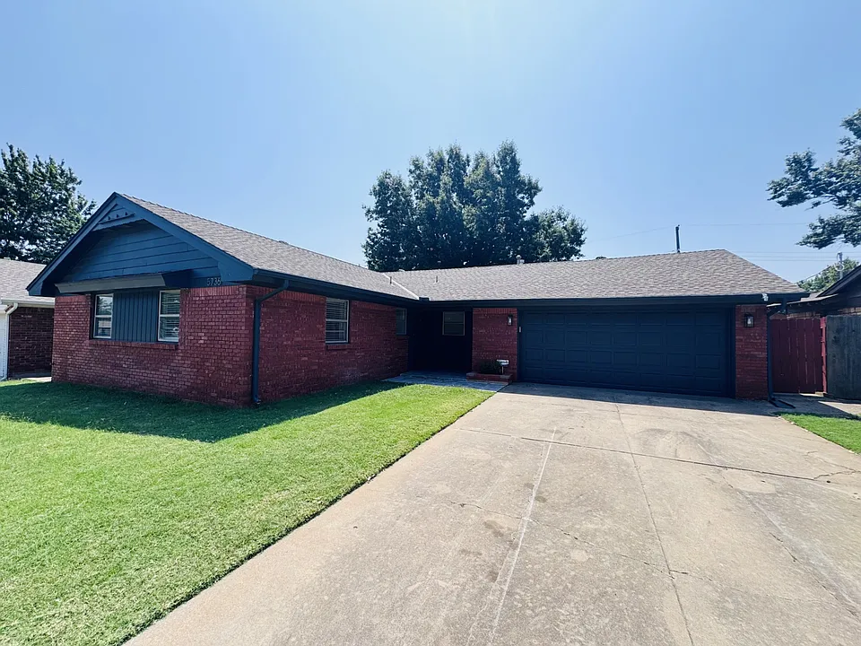 5736 Lawson Ln