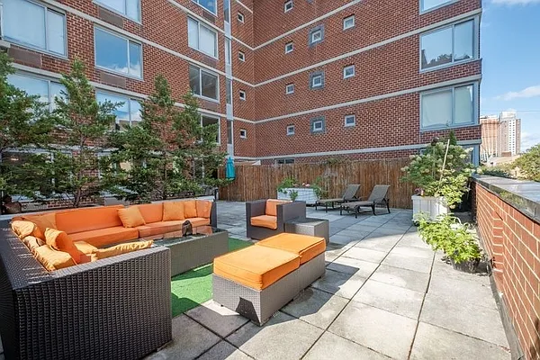 Rented by Industrie Residential | media 22