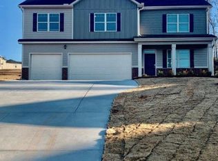 255 Blossom Wood Dr, Senoia, GA 30276