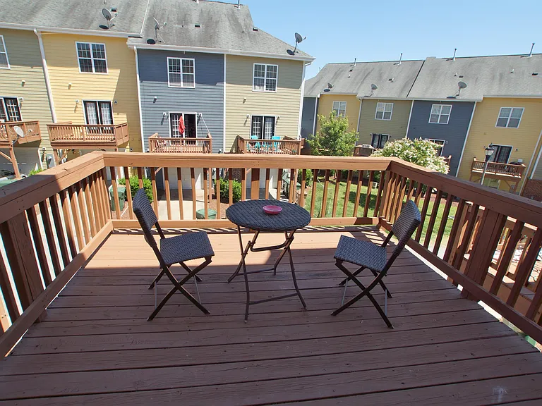 136 Dove Cottage Ln — Photo 4