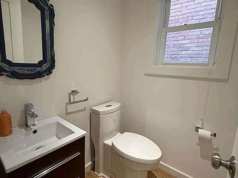 80 Rockwell Ave #1 — Photo 10