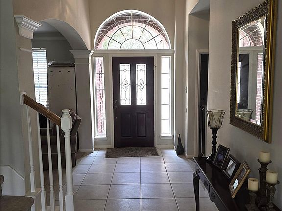 2nd image of 2431 Oyster Loop Dr
